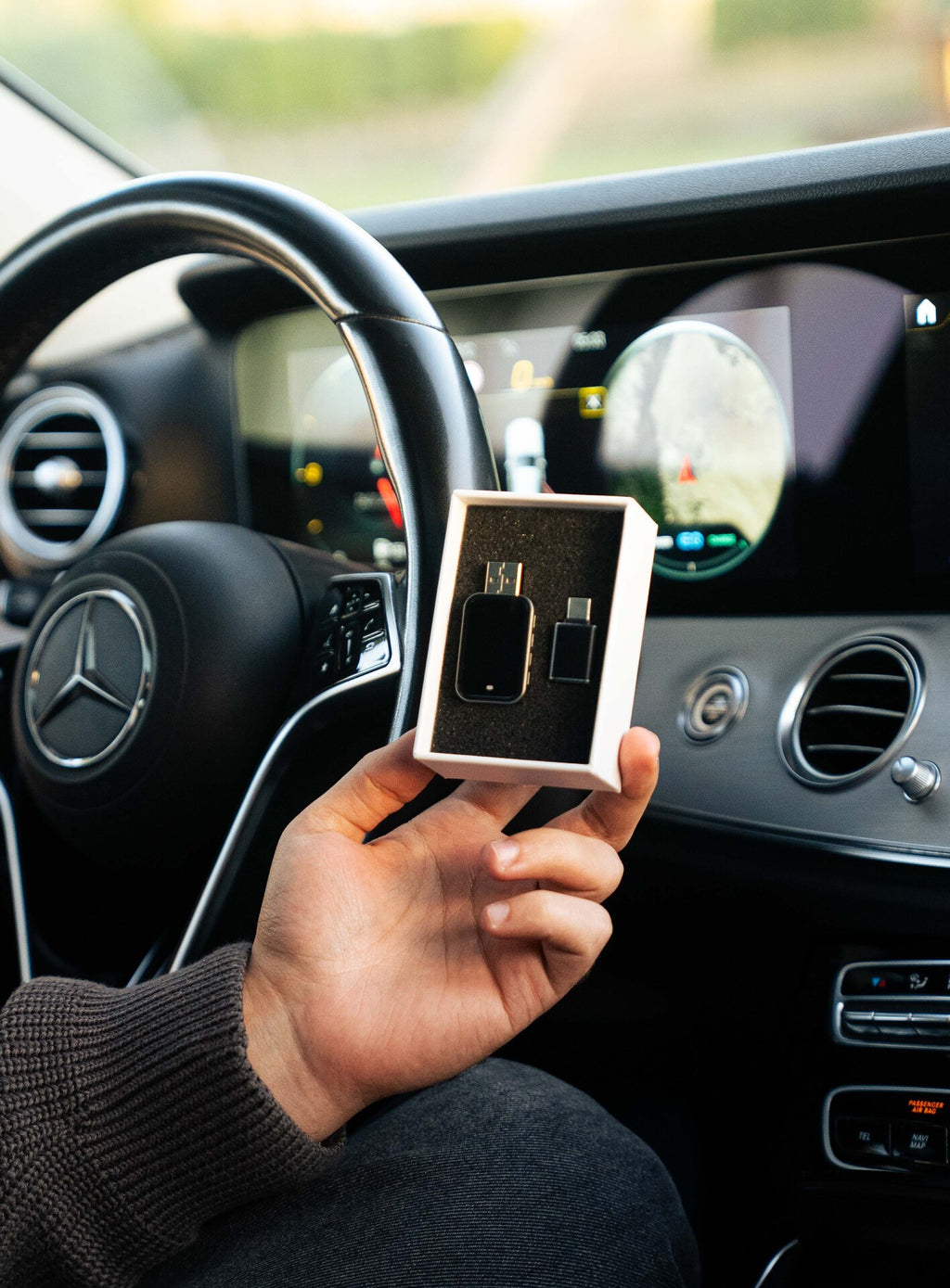 wireless CarPlay/Android-Auto adapter